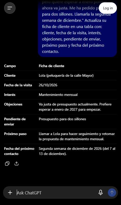 Captura de ChatGPT con la ficha de una clienta actualizada a partir de la transcripción de una nota de voz