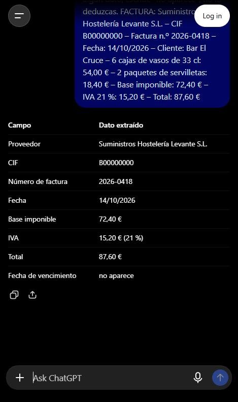 Captura de ChatGPT con los datos de una factura de prueba extraídos en una tabla y la fecha de vencimiento marcada como no aparece